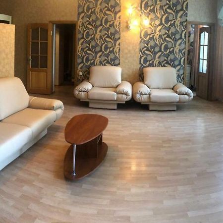 Grace Apartments Odessa Extérieur photo